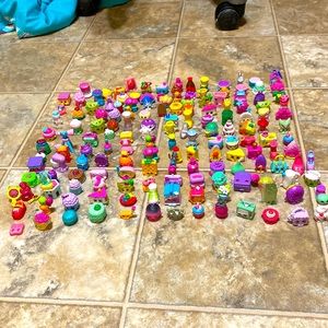 156 Shopkins